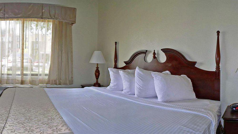 เบย์มอนต์ บาย วินด์แฮม โคลัมเบีย ฟอร์ตแจ็คสัน Hotel ภายนอก รูปภาพ